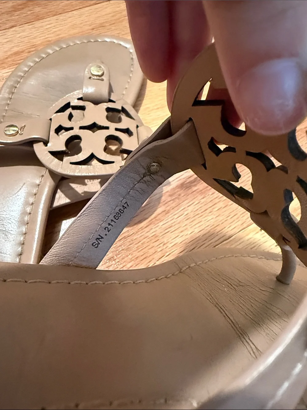 Tory Burch Beige Tan Logo Cutout Leather Thong Sandals